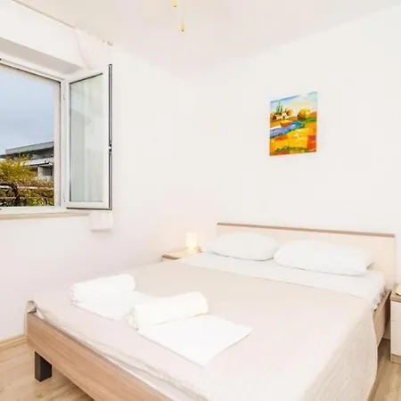 Vulicevic - Two-bedroom Apartment Dubrovnik